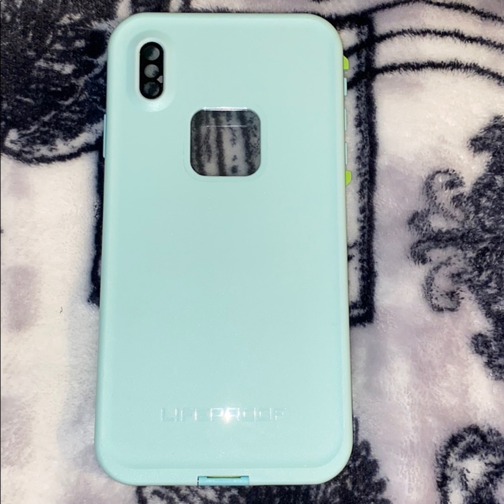 Brand new iPhone XS Max lifeproof.